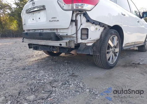 2014 Nissan Pathfinder S/Sv/Sl/Platinum z USA, uszkodzony, nr VIN 5N1AR2MM5EC693801